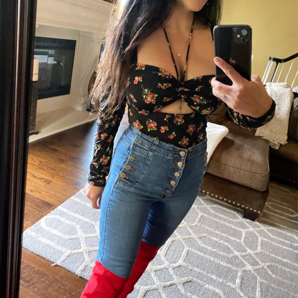 Reserved floral bodysuit ruffle shoulder cutout sexy long sleeve neck tie boho